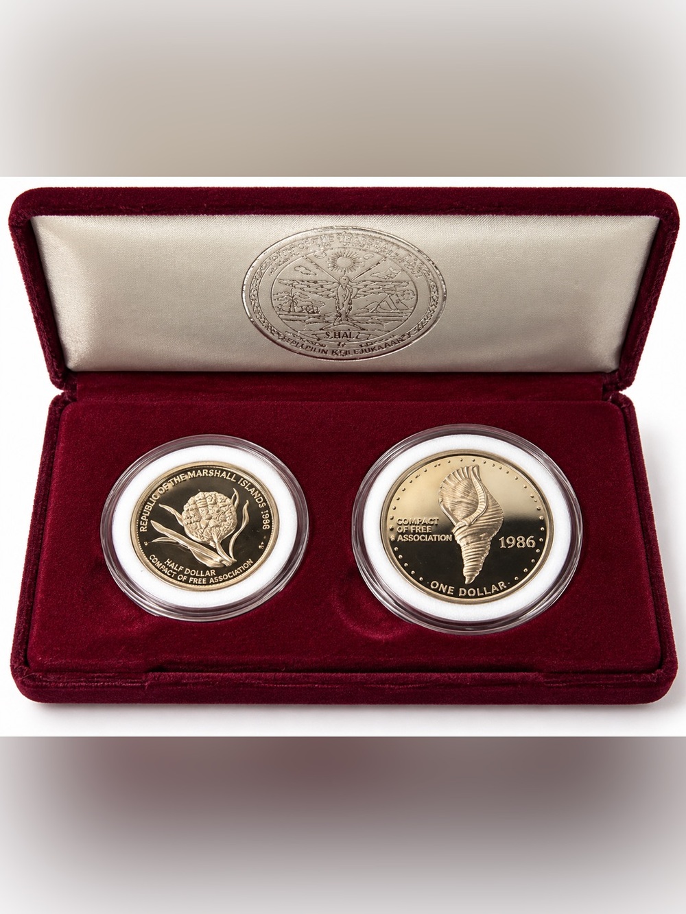 Marshal Island Silver Commemorative Coin Set two coins